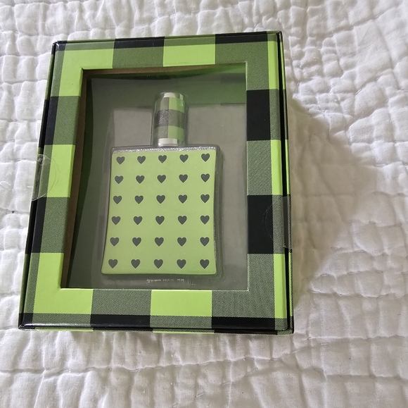 Victoria's Secret "Merry Merry Pink" - Picture 4 of 5